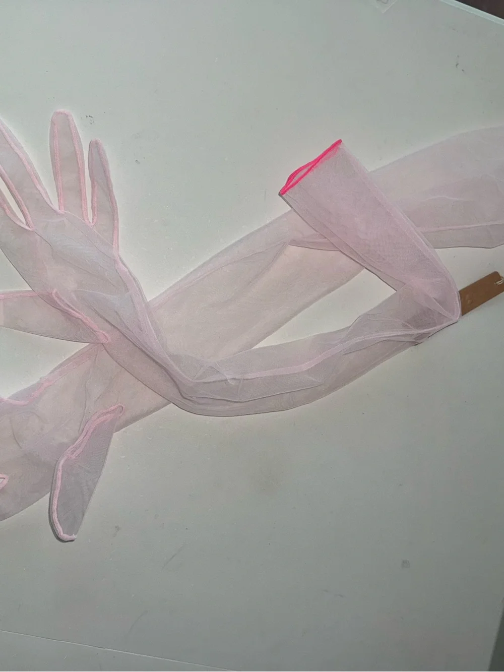 NWT SKIMS TULLE GLOVES IN CHERRY BLOSSOM CONTRAST